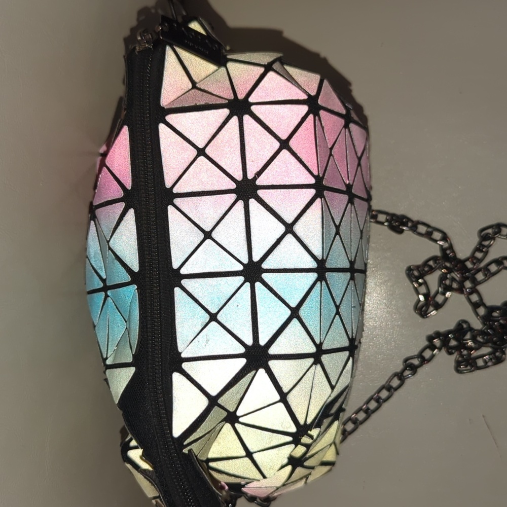 Bao Bao crossbody - Picture 4 of 8